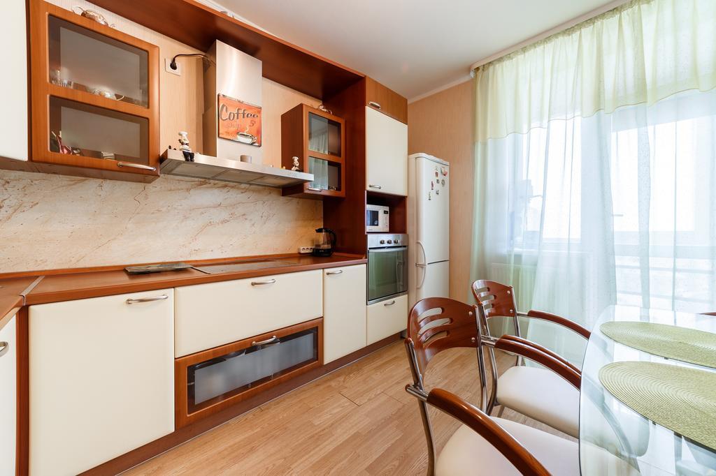 Apartment Domashny Uyut Na Belinskogo 41 Luxe Ekaterinburg Esterno foto